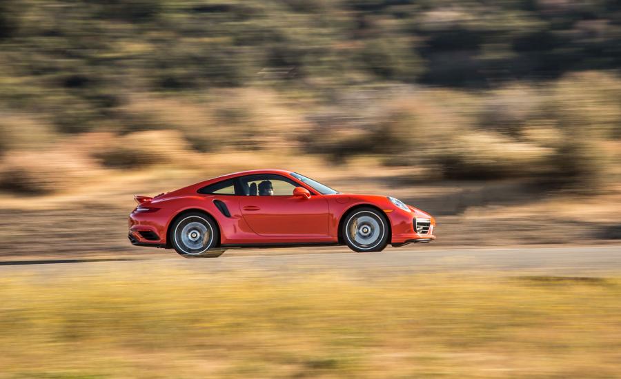  Porsche 911 Turbo S Coupe 2016 года  (NA) (фото 7 из 29)